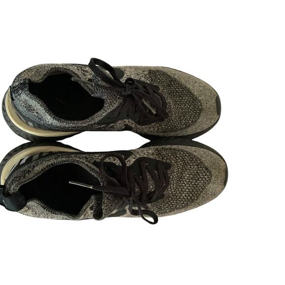 Nike Epic React Fly Knit Women's 8.5 Gray with Black Sneakers - Picture 2 of 10